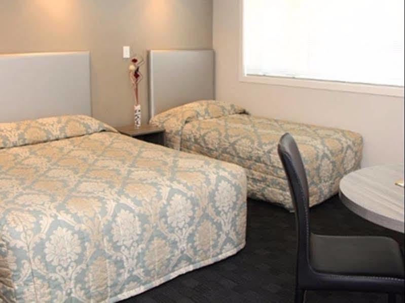 Phoenix Palm Motel Окленд Экстерьер фото